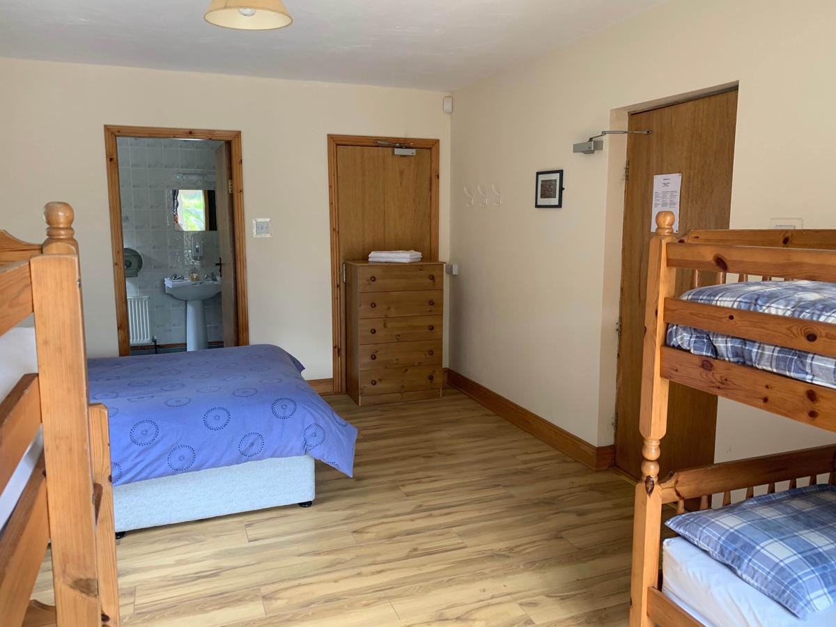 Clare's Rock Hostel photo 4