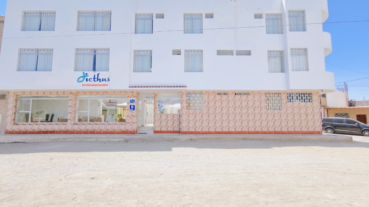 Icthus Paracas Backpackers photo 2
