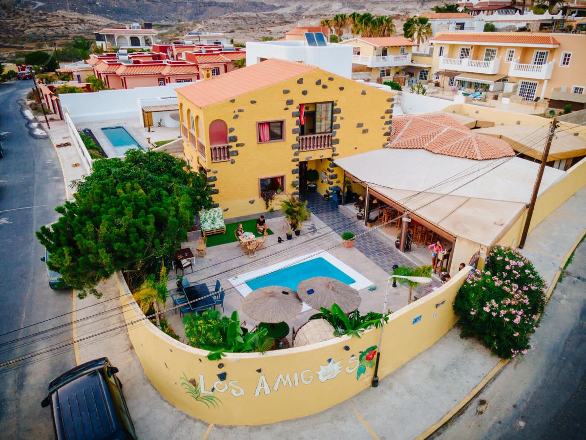 Los Amigos Nest Hostel photo 3