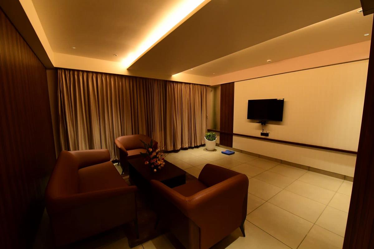 M Pro Palace photo 3