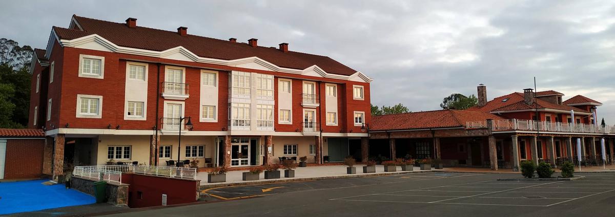 Hotel La Campana photo 2