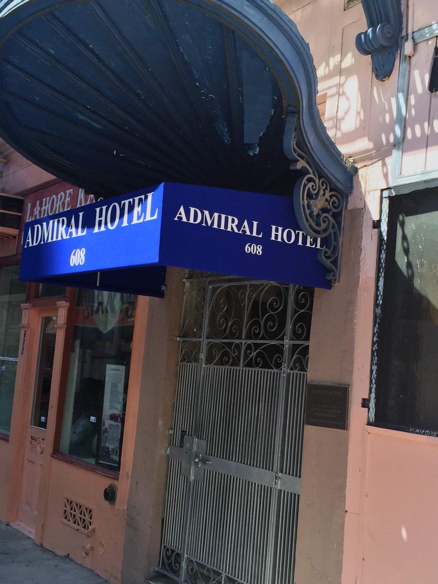 Admiral Hotel photo 2