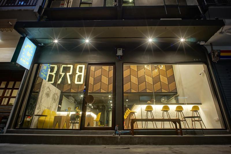 BRB Hostel Bangkok Silom photo 2