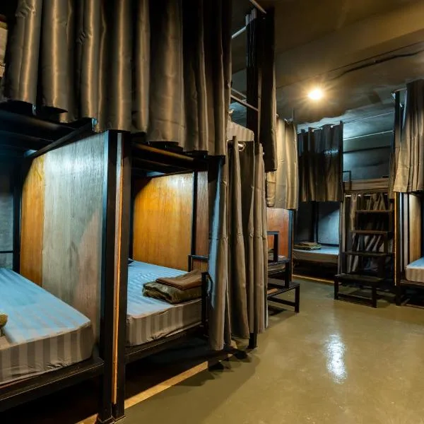 Another High Away Hostel Bangkok photo 5