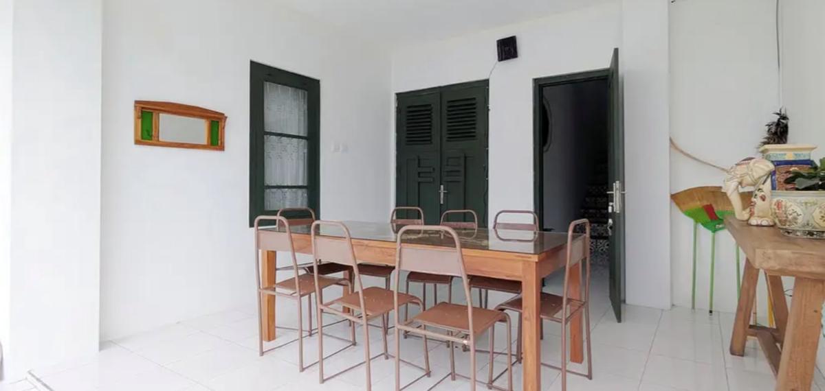 Art Hostel Jogja photo 4