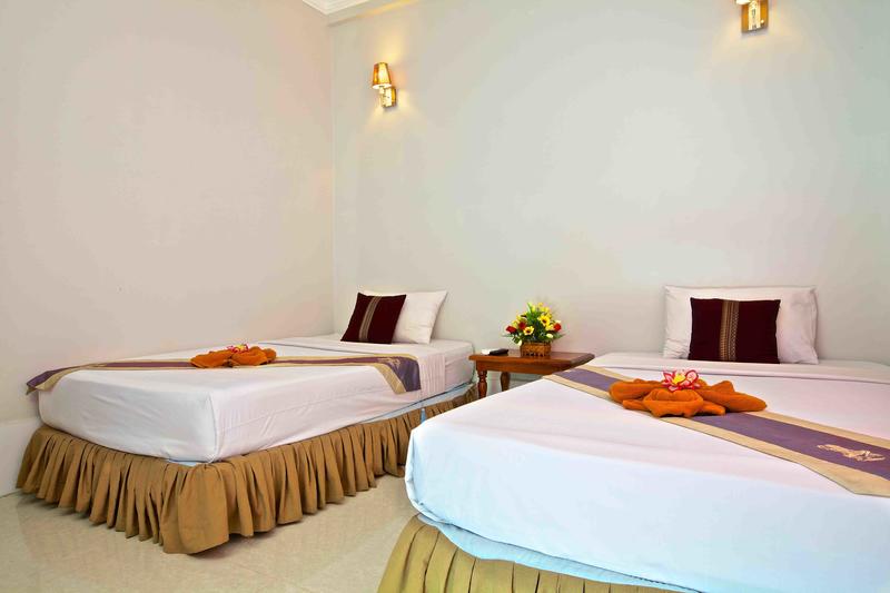Damnak Riverside Villa photo 5