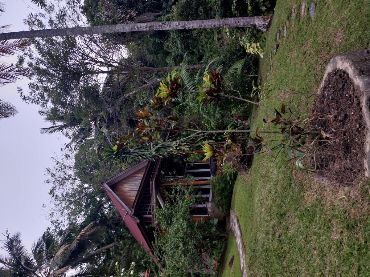 Air Manis Hillside Villa Cafe & Resto photo 6