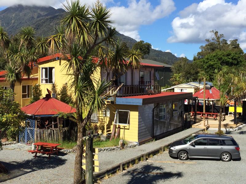 Chateau Backpacker & Motels photo 4
