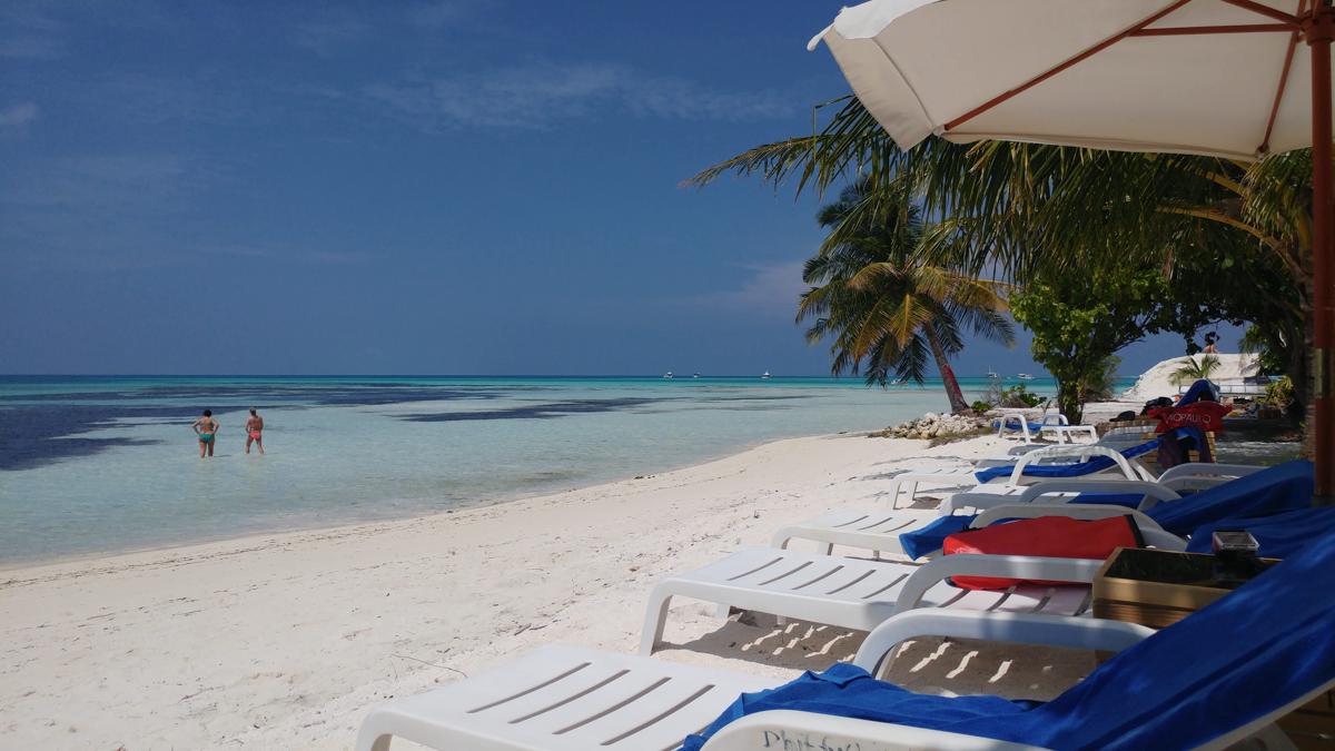 Crown Beach Hotel Maldives photo 4