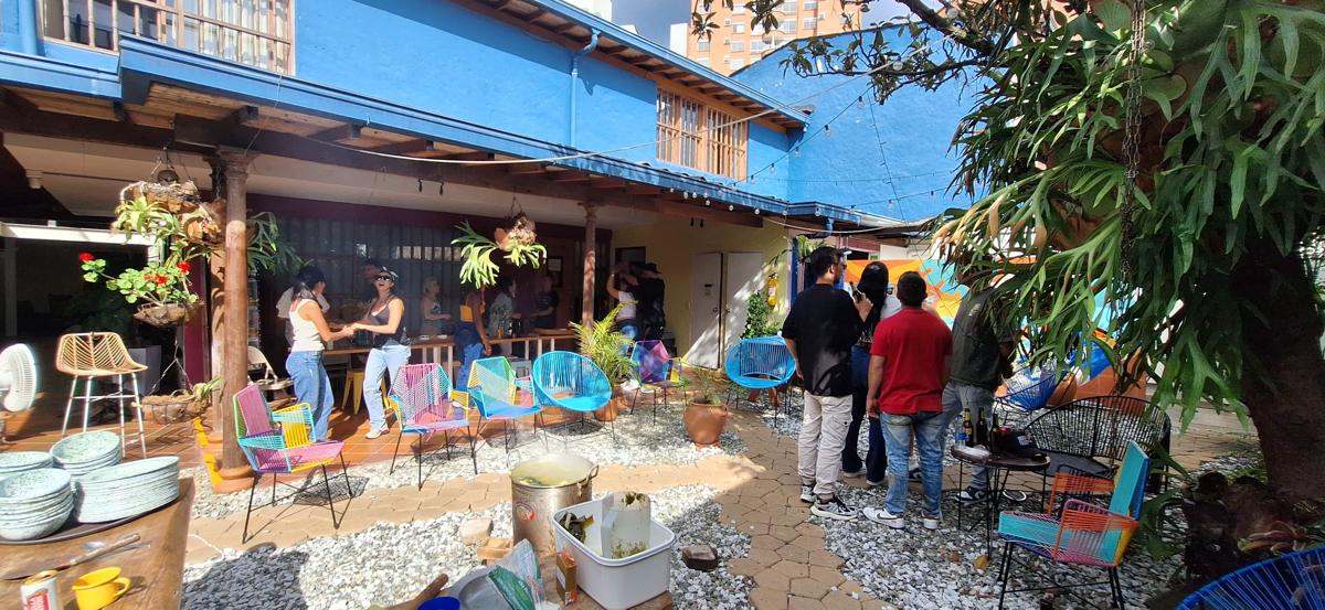 Yolo Hostel Medellin photo 4
