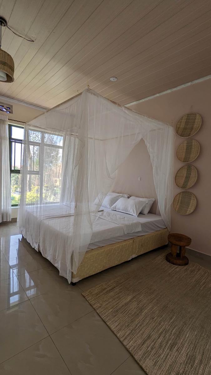 Karisimbi Cave Resort photo 3