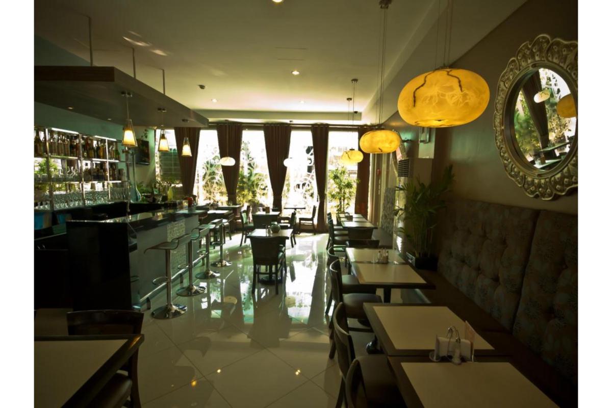 Townhouse OAK Avitel Hotel photo 2