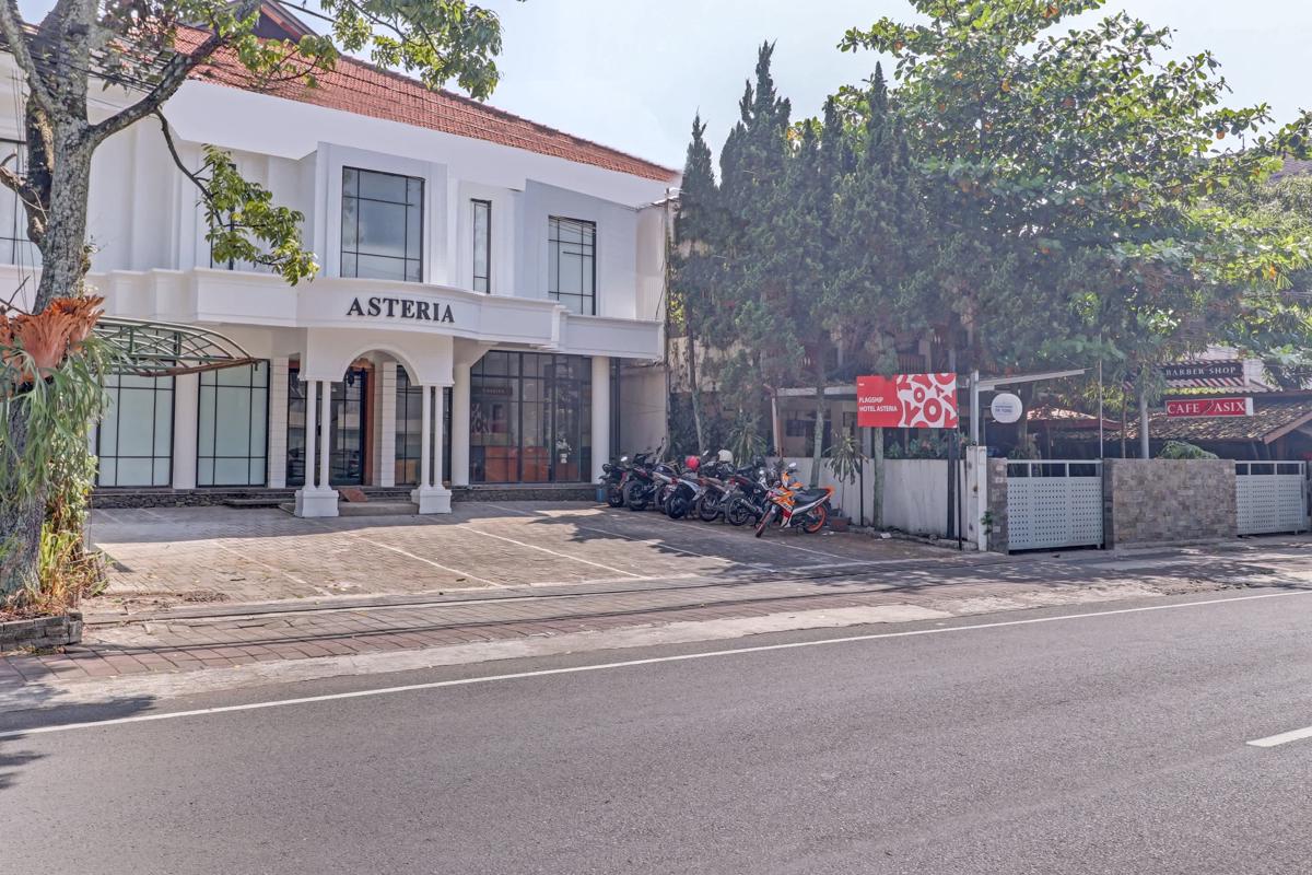 Collection O Hotel Asteria photo 1