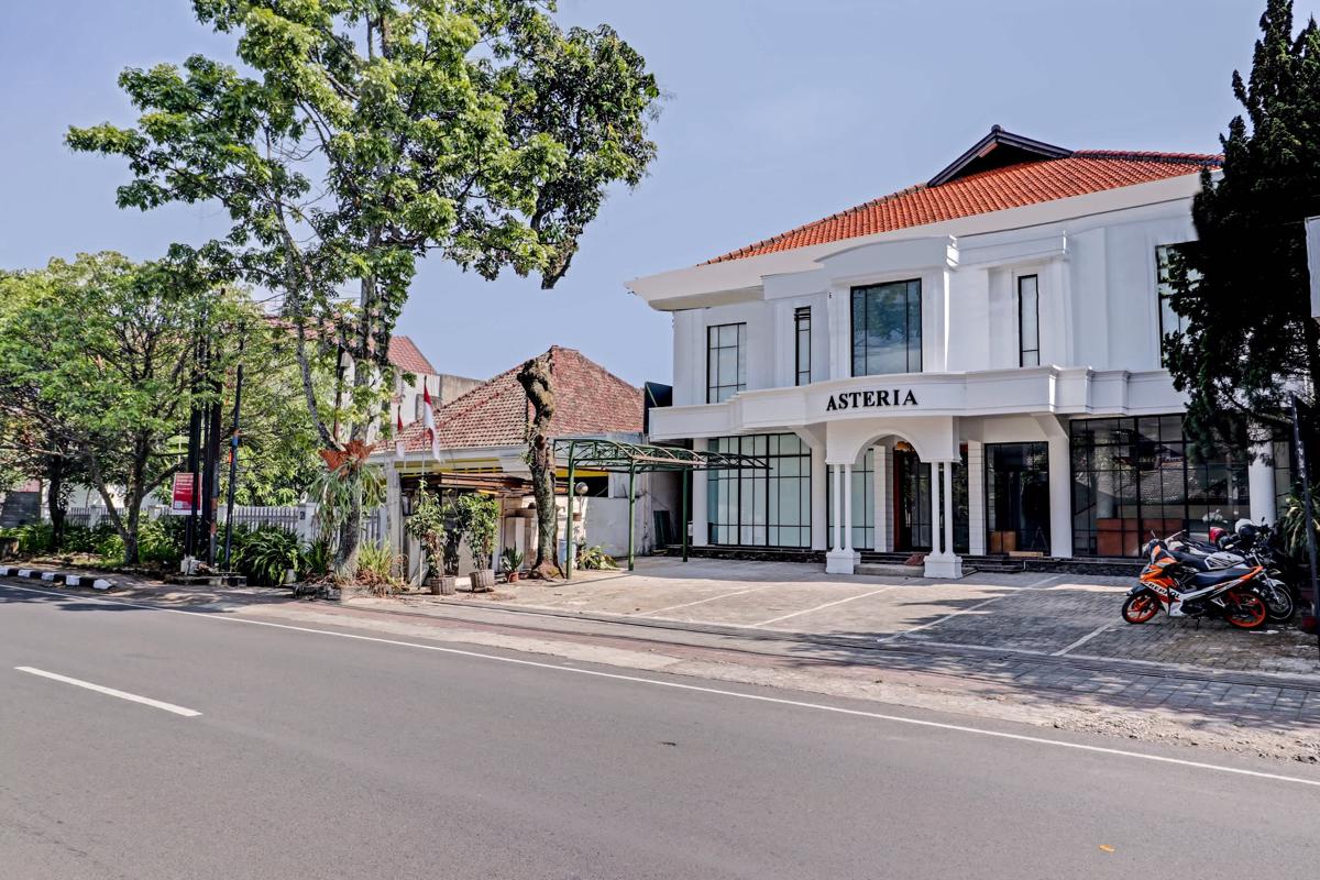 Collection O Hotel Asteria photo 3