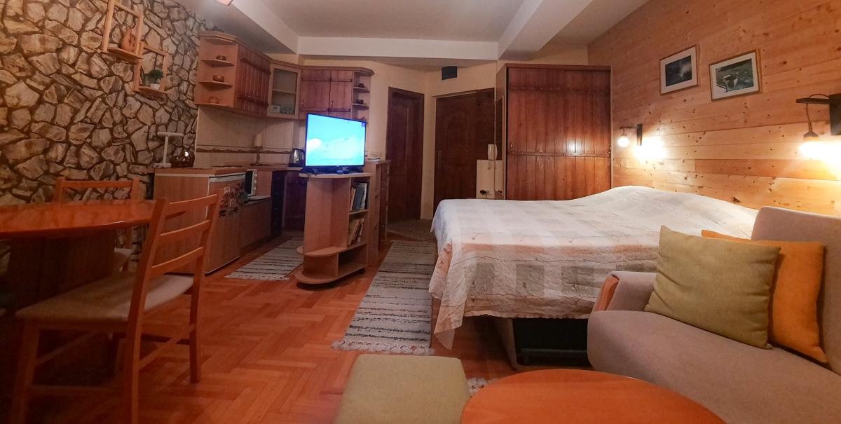 Luccia Apartments-Very Central Cozy Condo photo 1