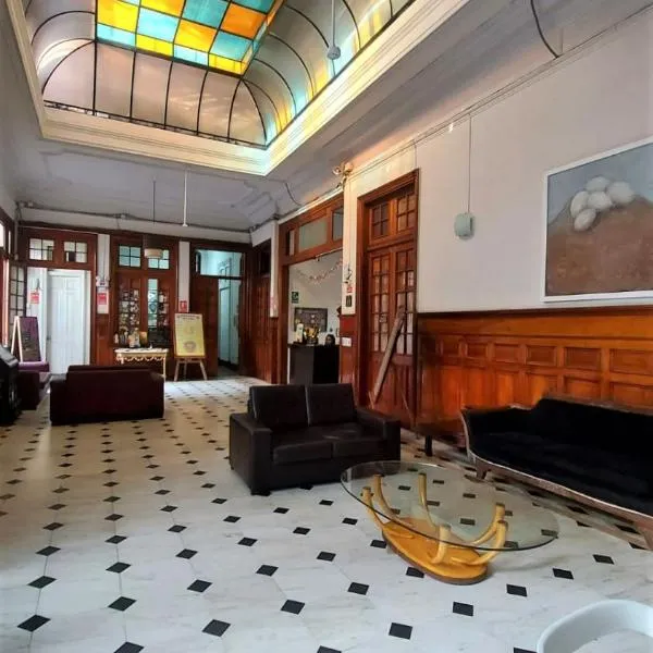 1900 Backpackers Hostel photo 5