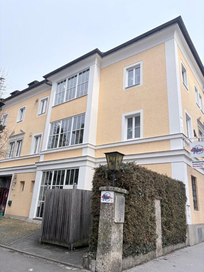Yoho International Youth Hostel Salzburg photo 6