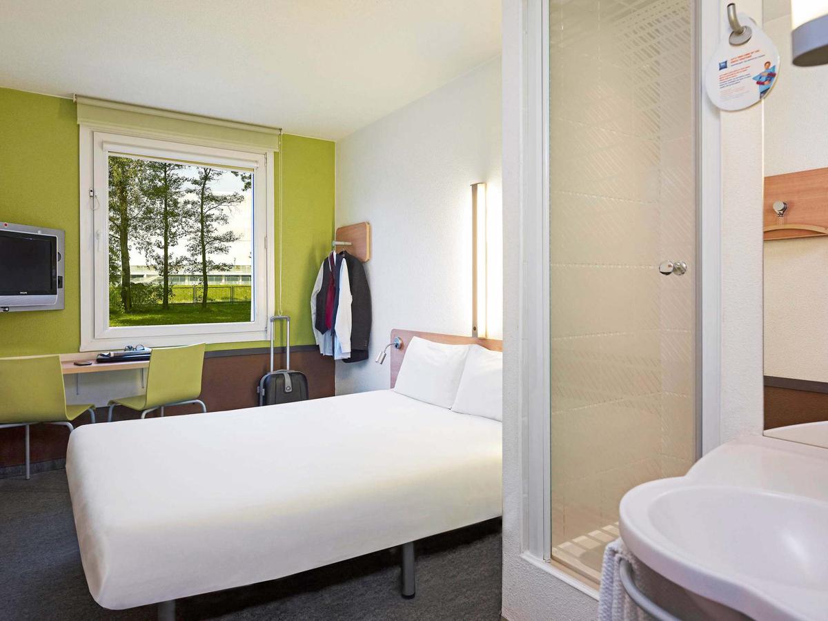 Hotel Ibis Budget Wroclaw Stadion photo 3
