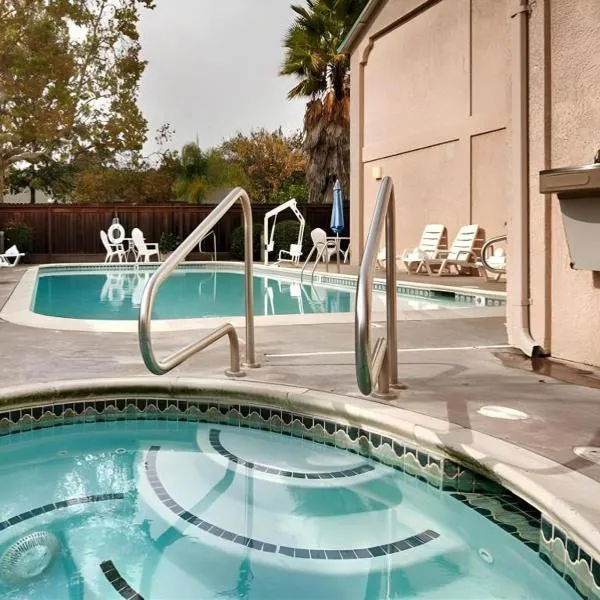 Cloverdale Wine Country Inn and Suites photo 5
