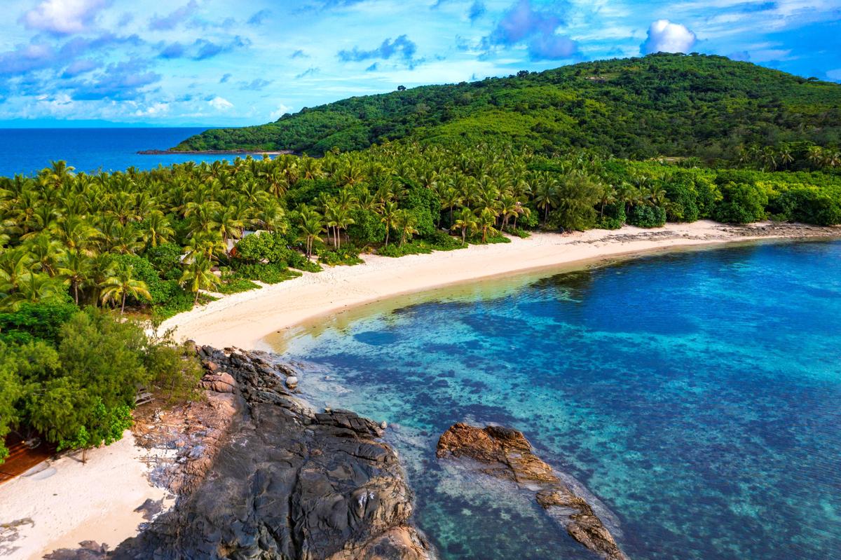 Barefoot Manta Island photo 1