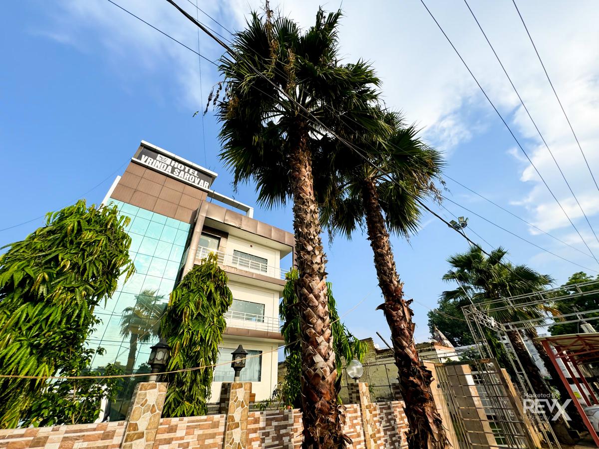 Hotel Vrinda Sarovar photo 2
