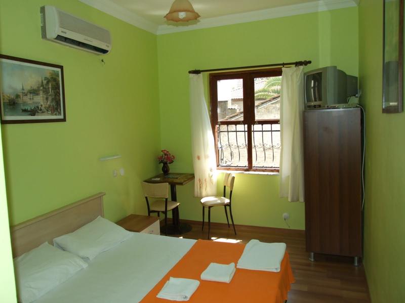 Camel Pension and Apartments photo 4