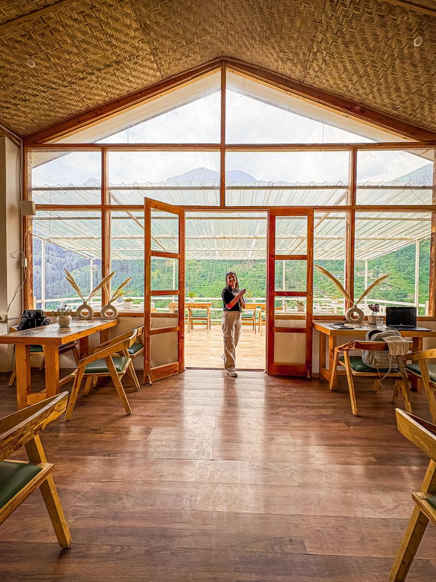 Young Monk Hostel & Cafe Jibhi photo 3