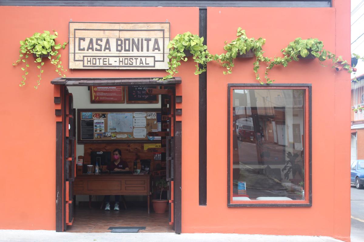 Casa Bonita Hostal photo 2