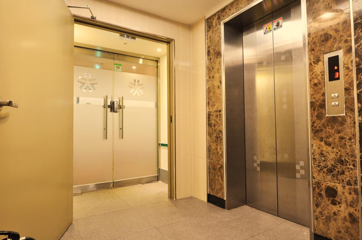OYO Hostel Myeongdong 3 photo 2