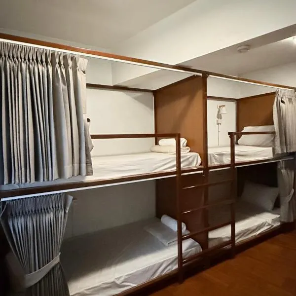 AREA81 HIDEOUT Hostel Khaosan photo 5