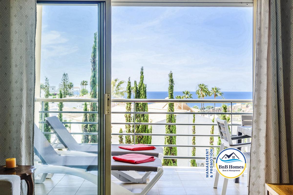 Albufeira Ocean Apartment with sunbathing Terrace photo 3
