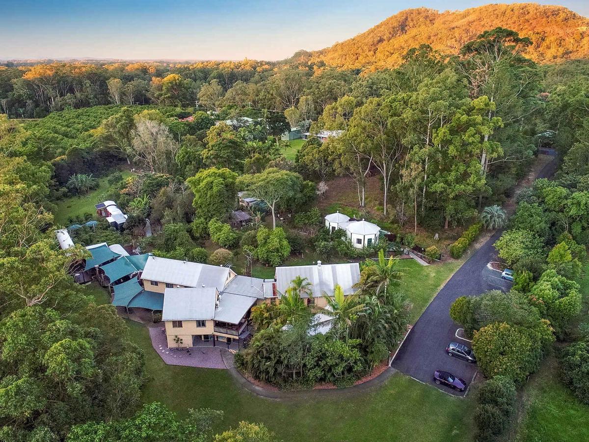 Glasshouse Mountains Ecolodge photo 4
