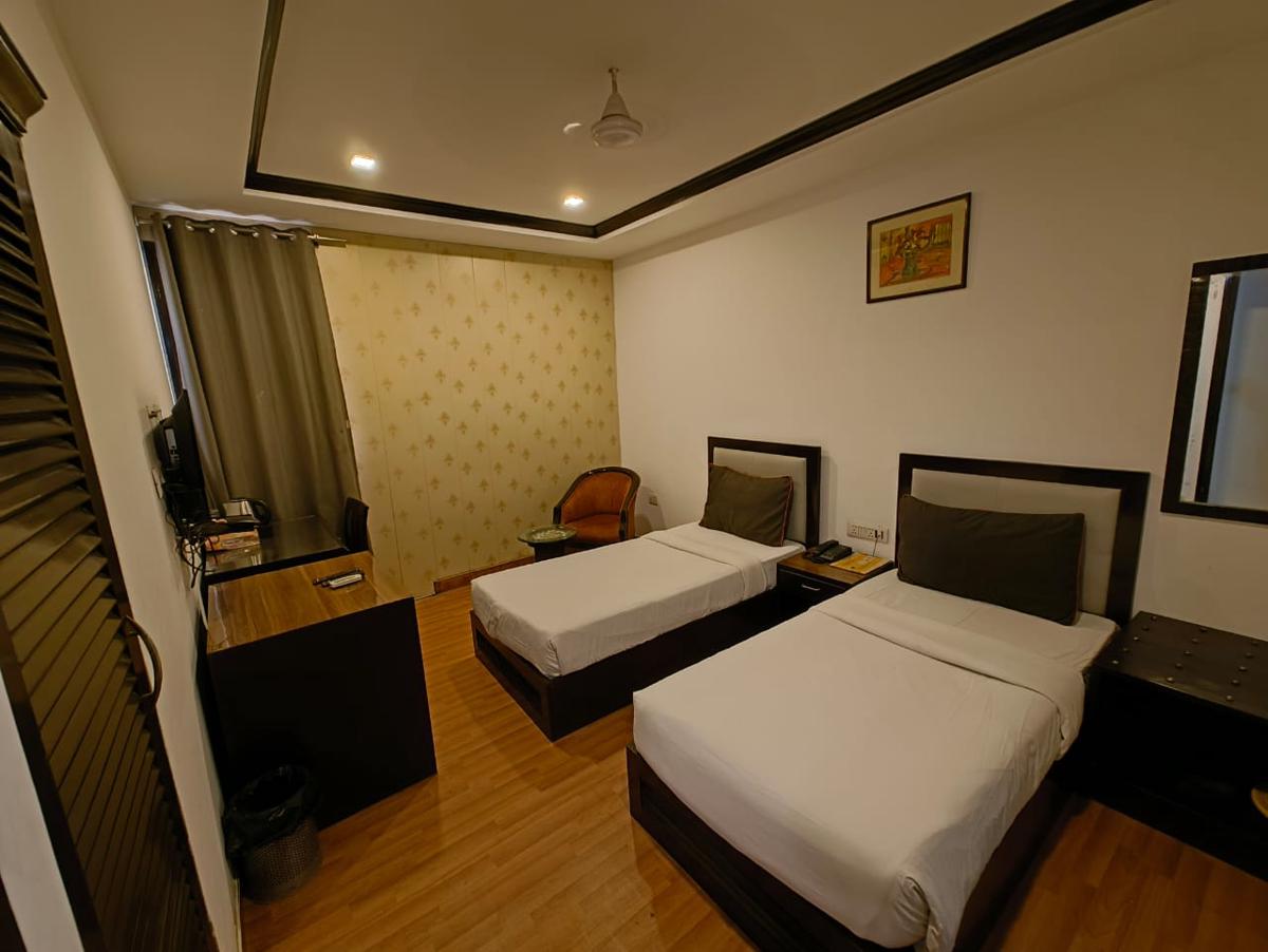 Hotel Veer Palace photo 1