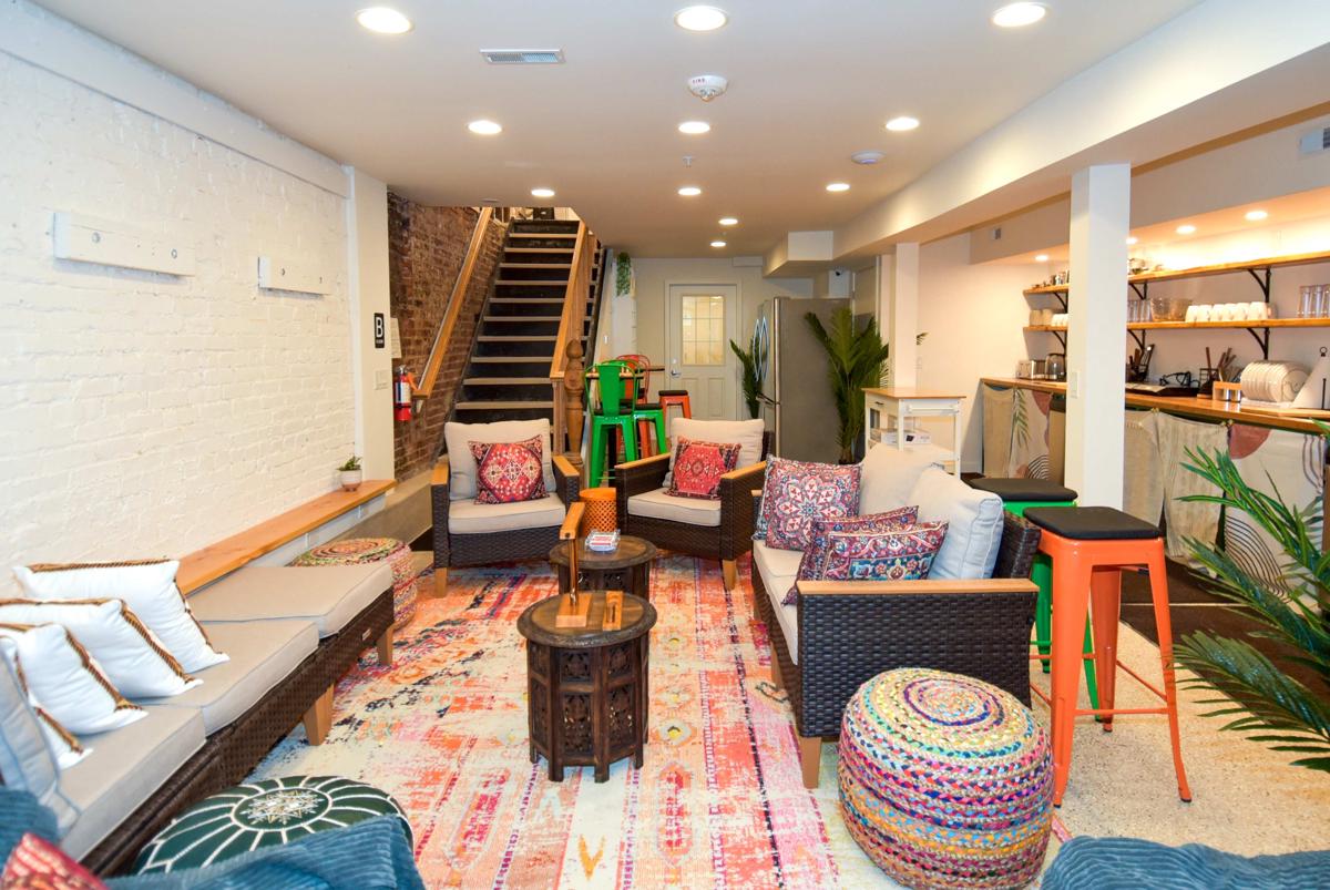 Caravan Hostel DC photo 2