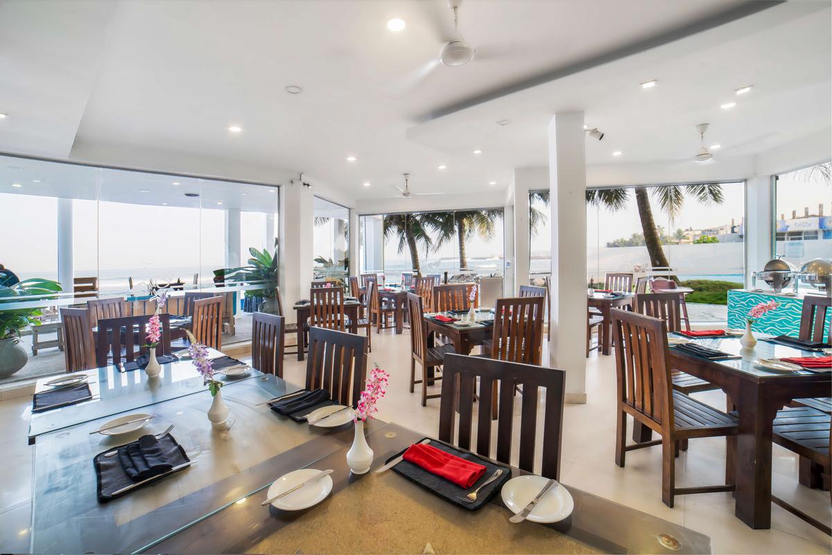 Hikkaduwa Beach Hotel photo 2