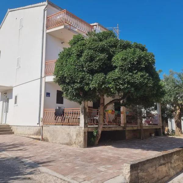 Mistral Apartments photo 5