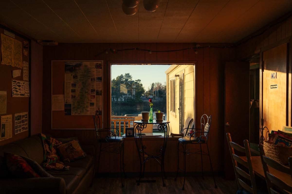 Seaside International Lodge & Hostel photo 4