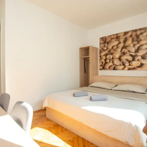 Viva Rooms photo 5