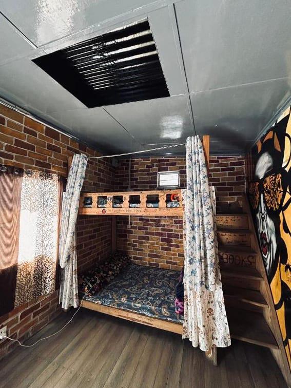 Isabella Travellers Hostel photo 4