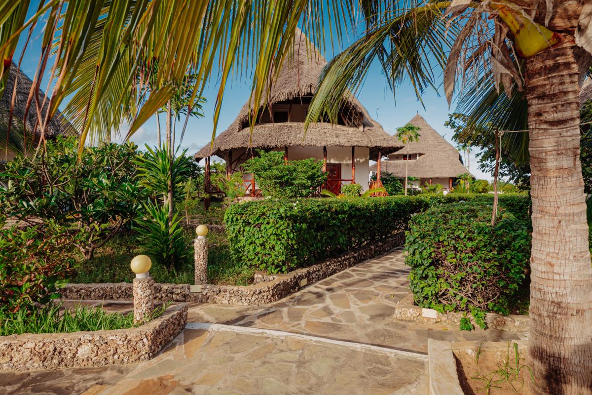 Exploreans Malaika Villas & Beach Club photo 4