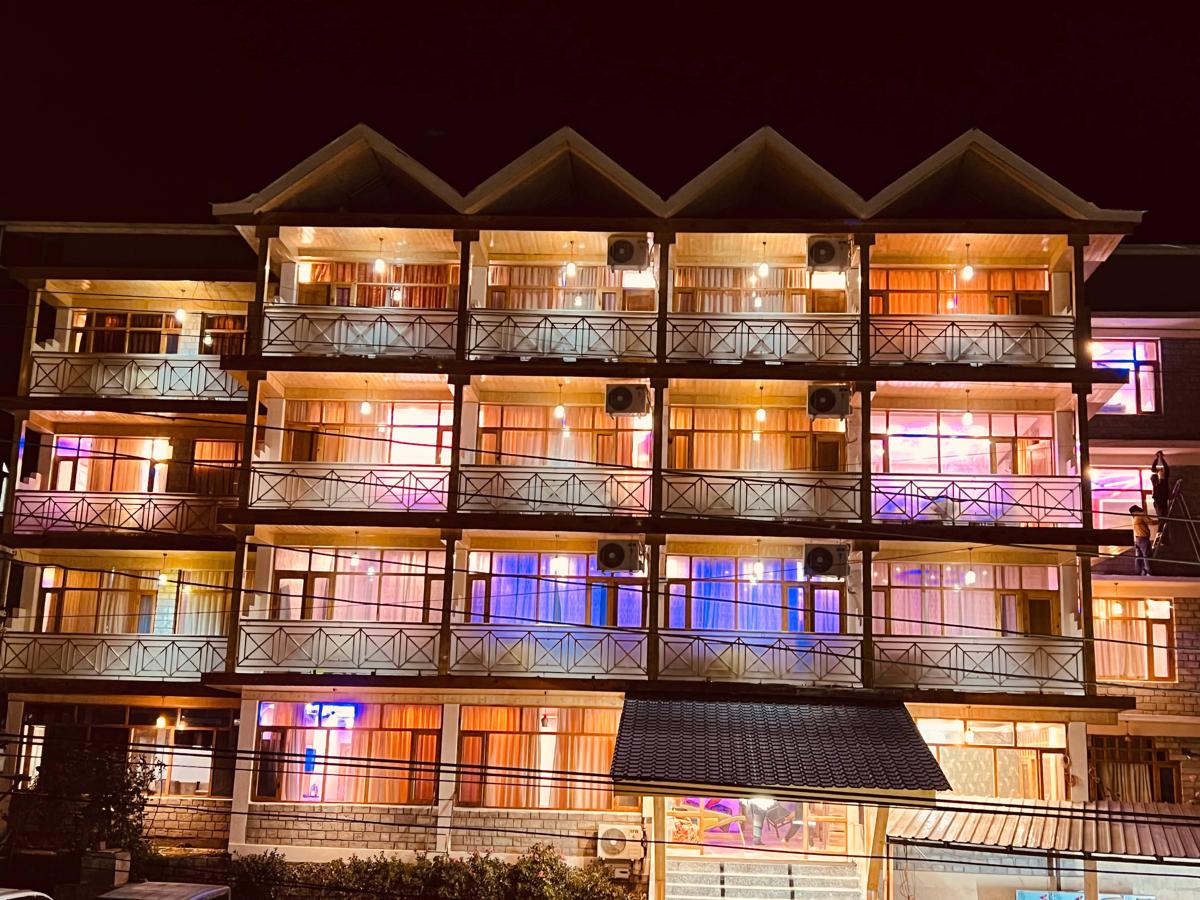 Hill River Resort By West Western photo 1