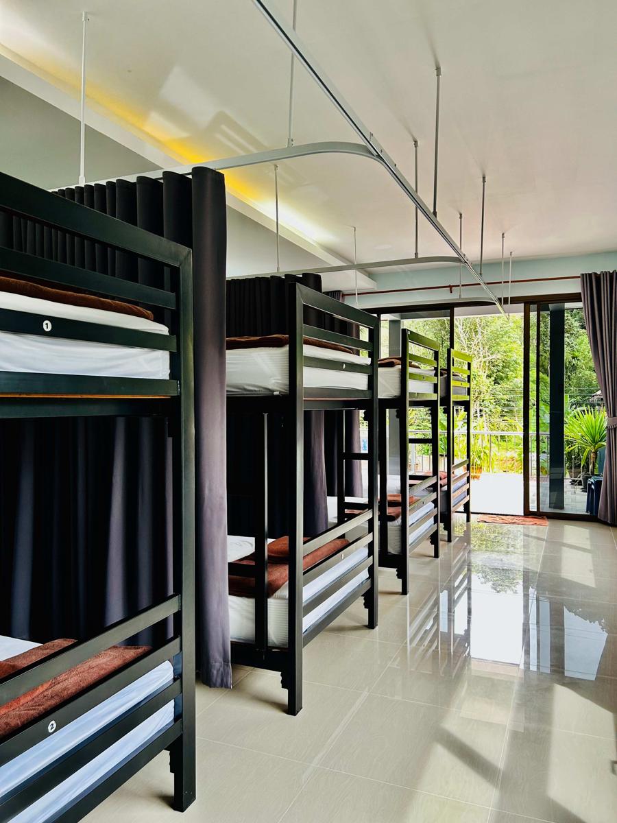Khaosok Secret Hostel photo 3