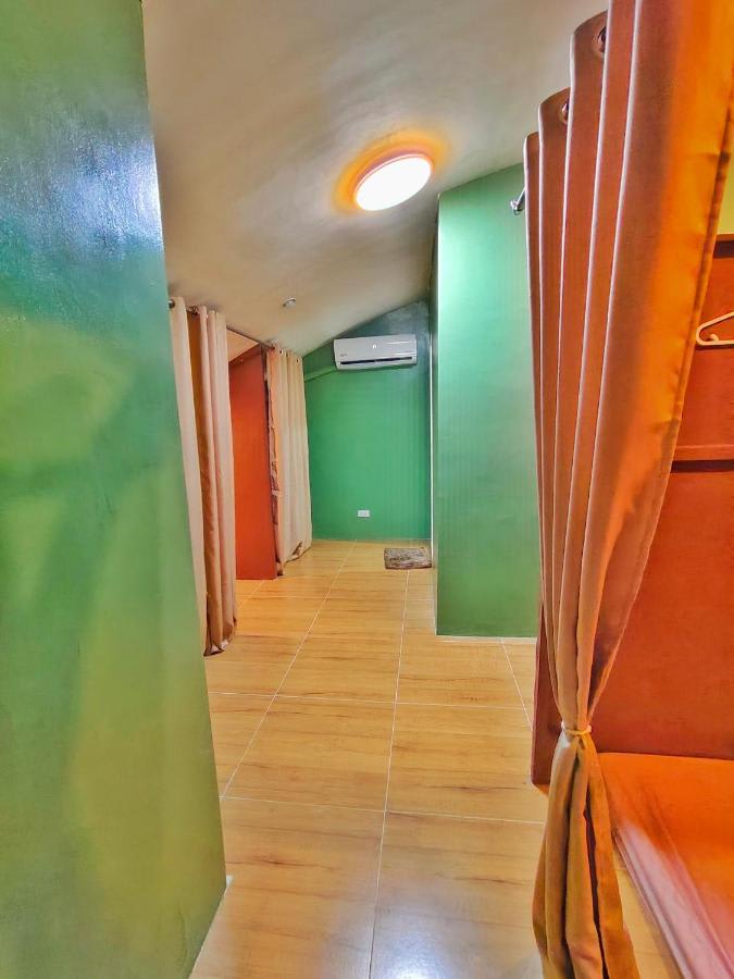 Mactan Airport Hostel at Aashvi Cozy Cabin photo 4