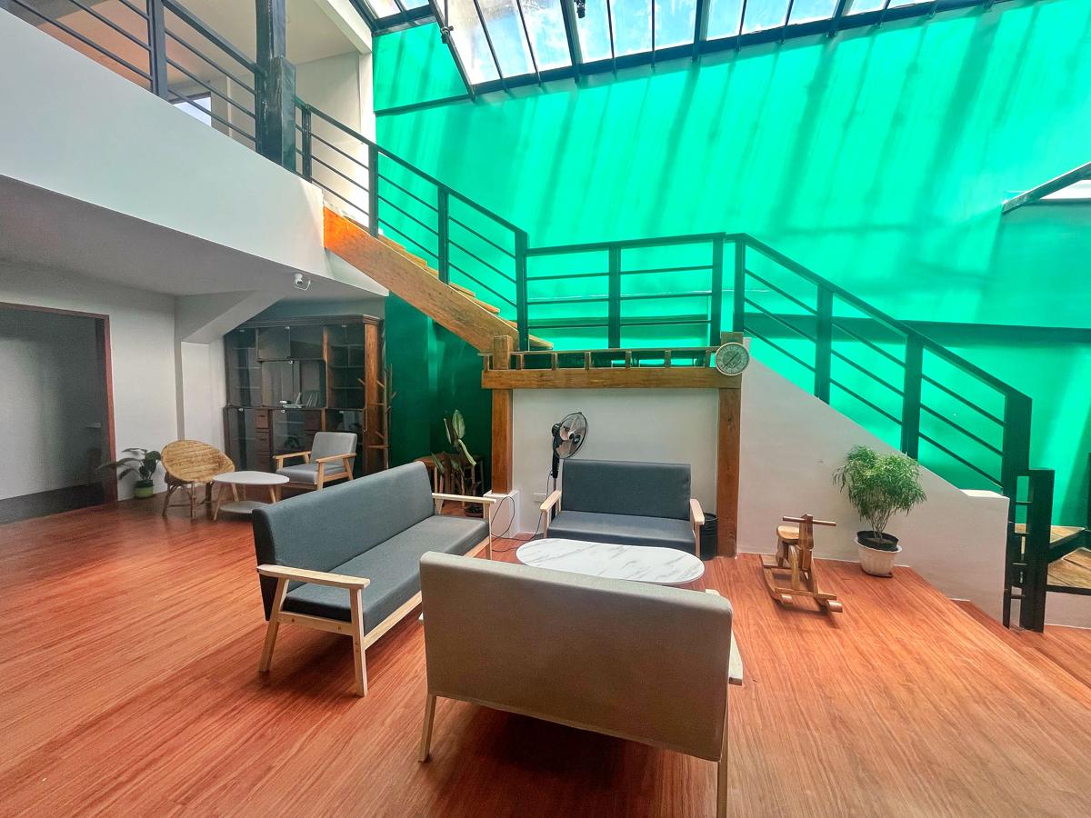 Cozy Coron Inn photo 2