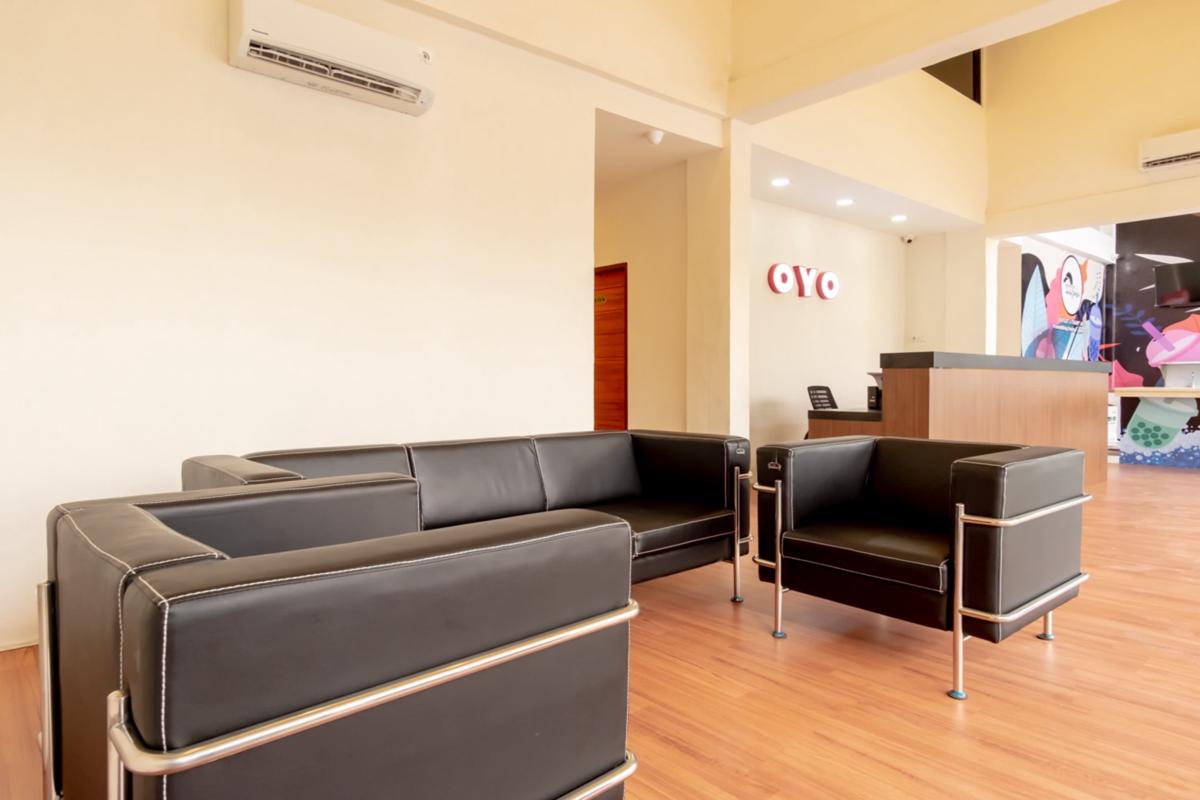 Capital O Tmj Guest House Near RSUD Pringadi photo 2