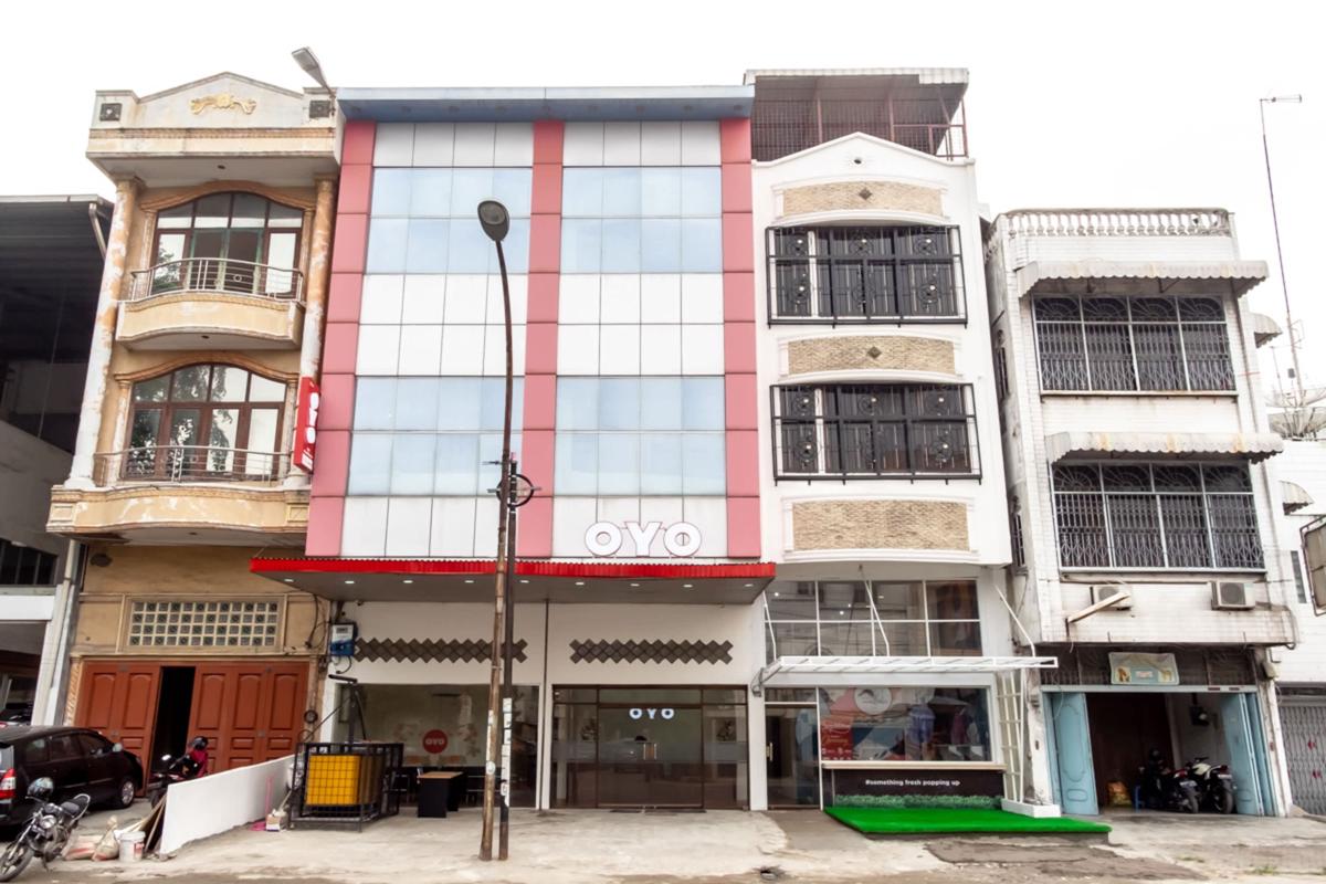 Capital O Tmj Guest House Near RSUD Pringadi photo 4