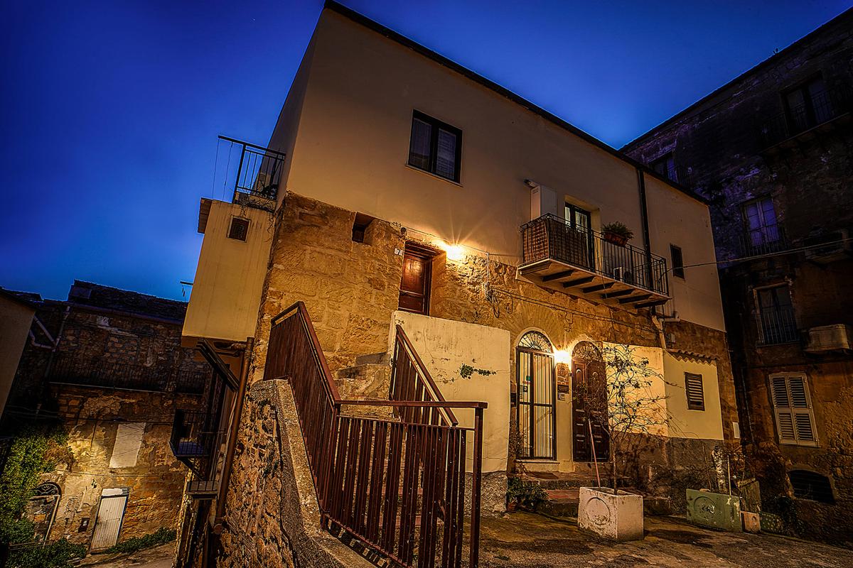 Casa Lerux photo 1