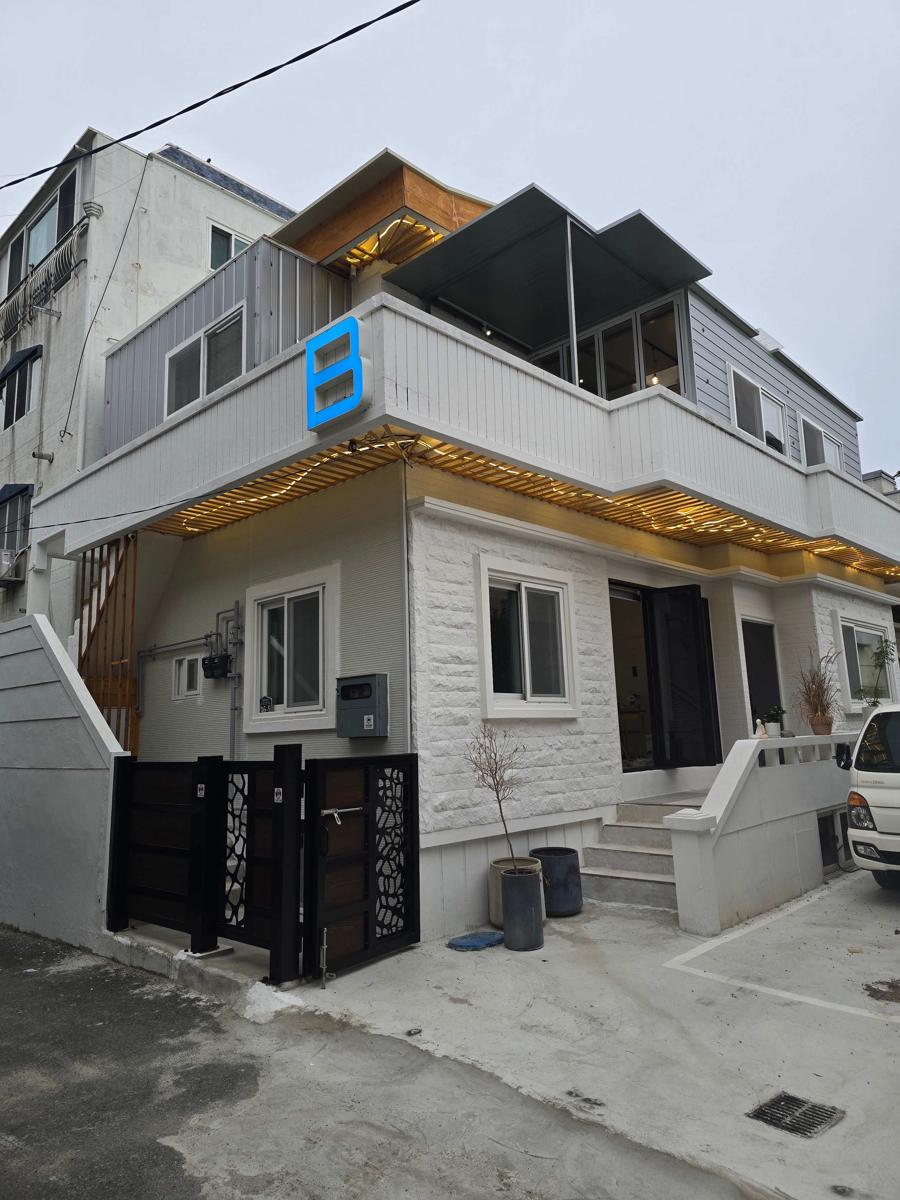 ArtPick (Busan Backpackers) photo 1