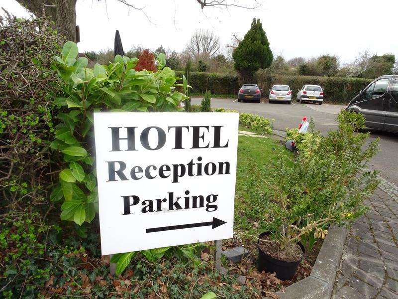 The Gatwick White House Hotel photo 3