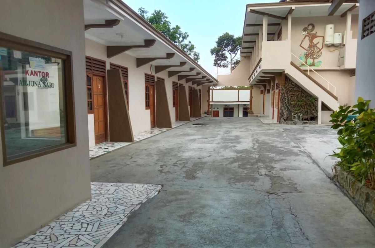 Hotel Arjuna Sari Bandungan photo 1